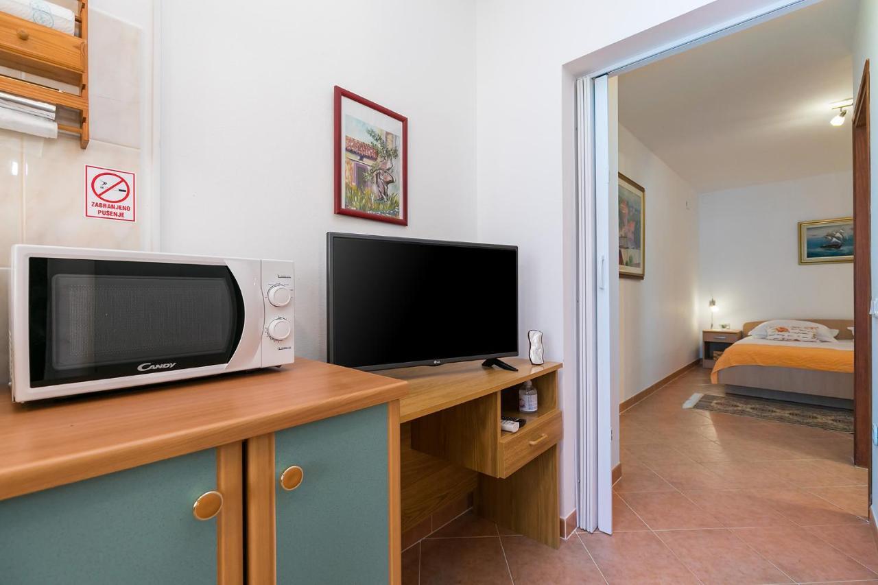 Apartments Marija Funtana Ngoại thất bức ảnh