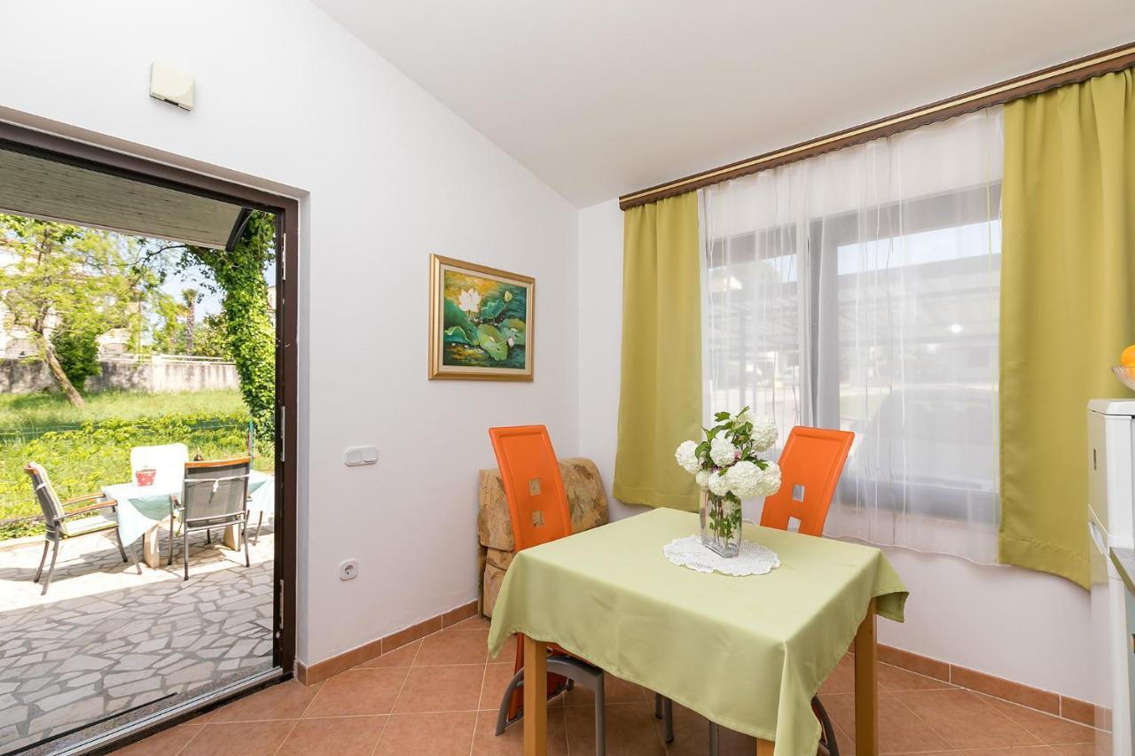 Apartments Marija Funtana Ngoại thất bức ảnh