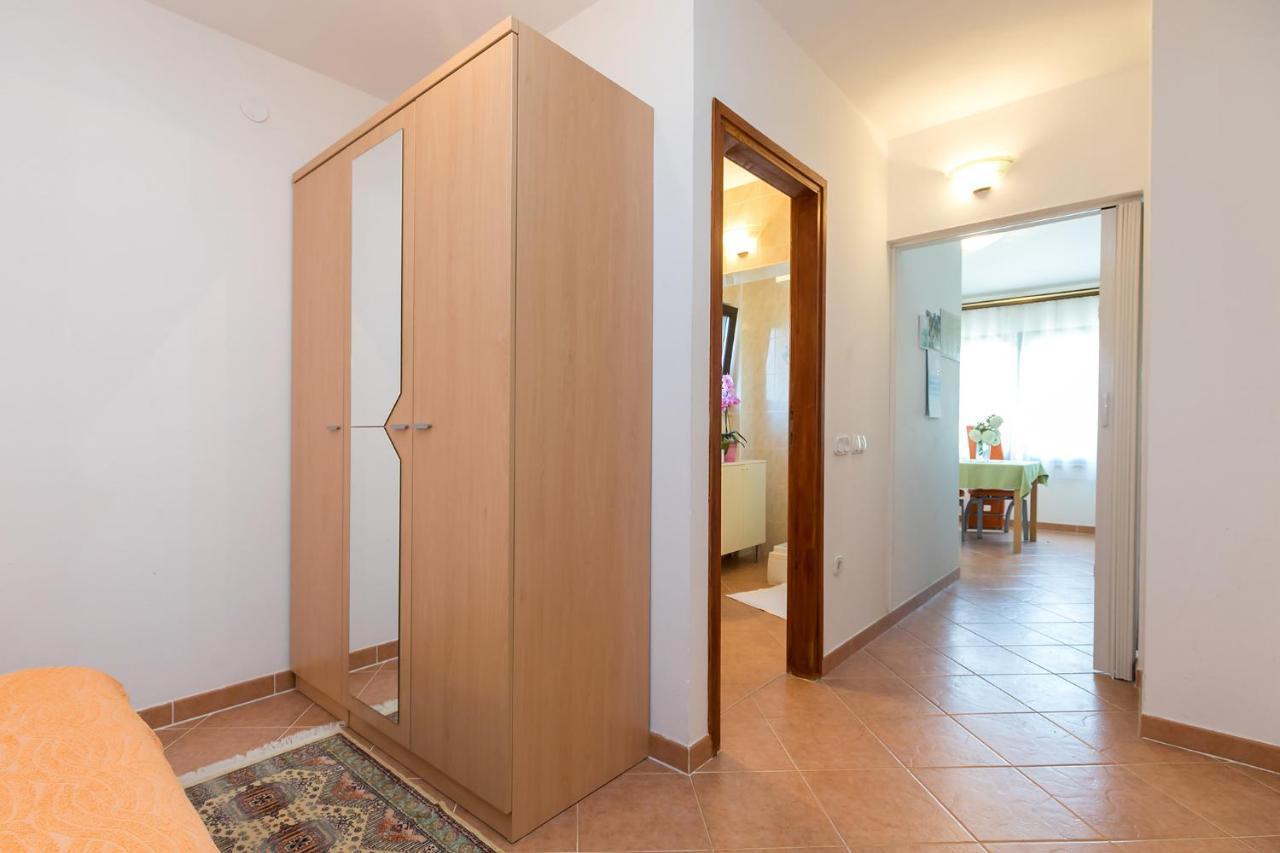 Apartments Marija Funtana Ngoại thất bức ảnh