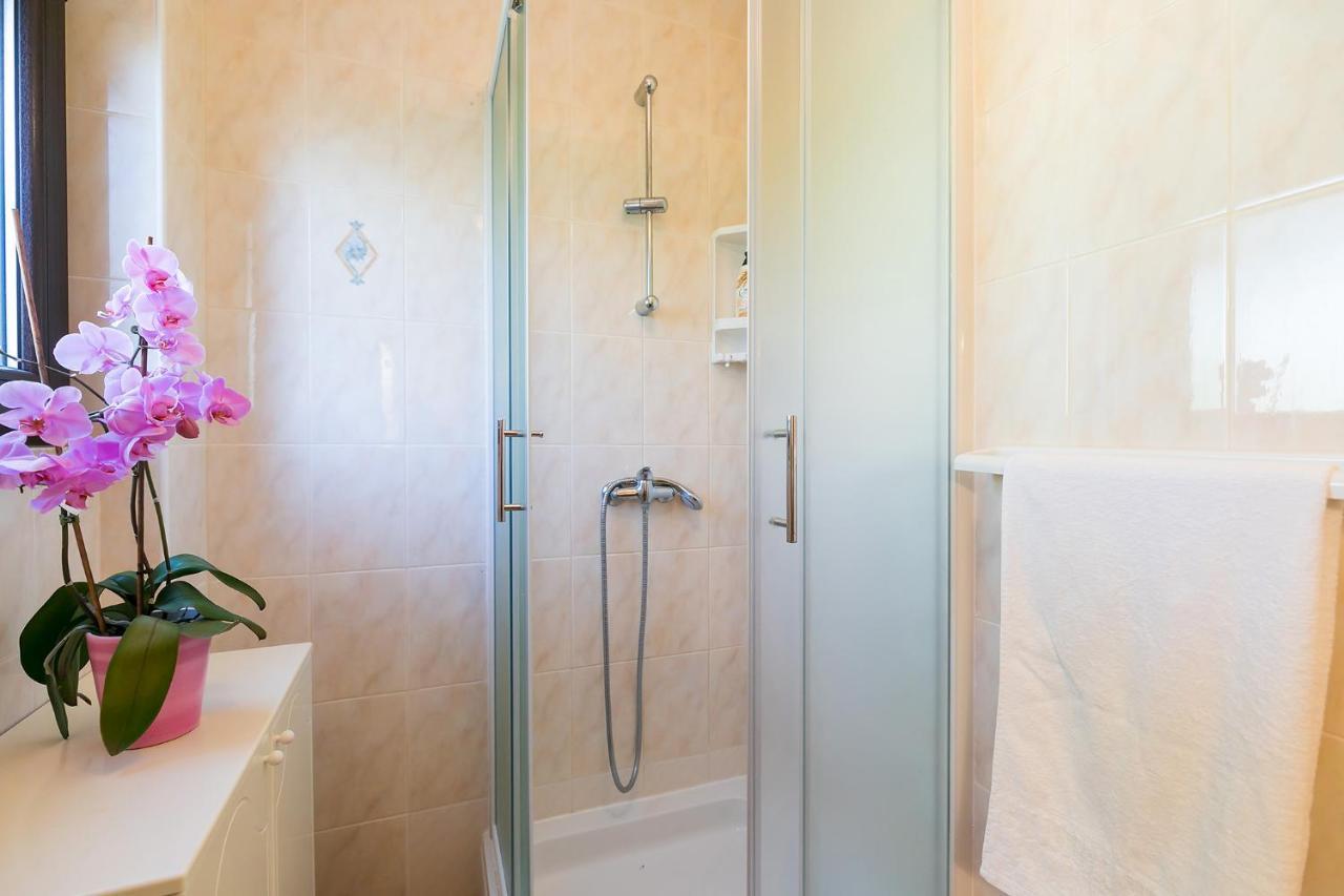 Apartments Marija Funtana Ngoại thất bức ảnh