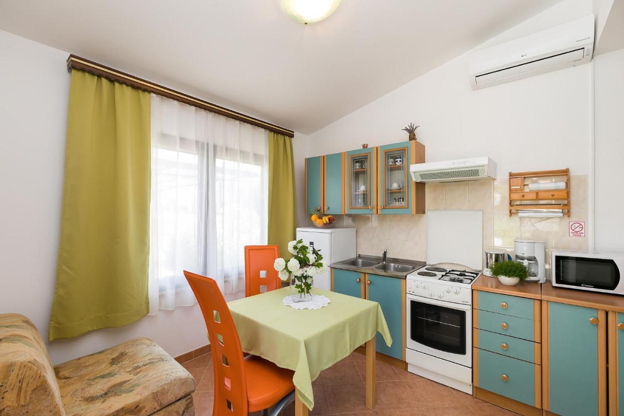 Apartments Marija Funtana Ngoại thất bức ảnh