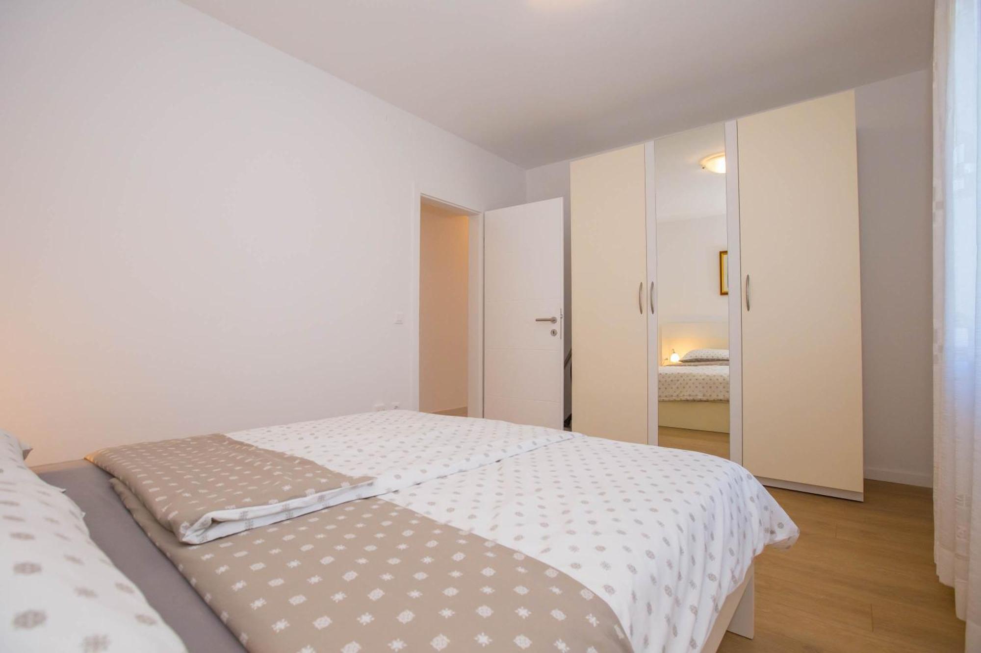 Apartments Marija Funtana Ngoại thất bức ảnh